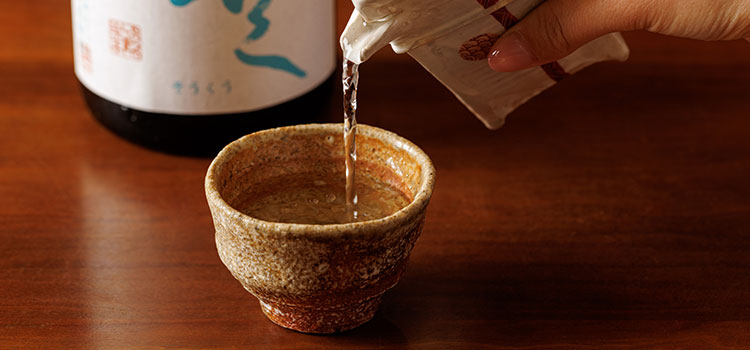 ボトルと酒器